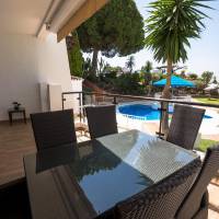Apartment with Garden View