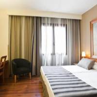 Room #9057939