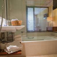 Room #1260725