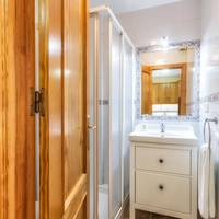  Apartment with Sea View (2-4 Adults) 