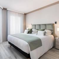 Deluxe Double Room with Balcony and Sea View