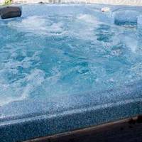 Studio with Spa Bath