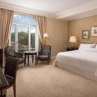 Premium King Room with City View
