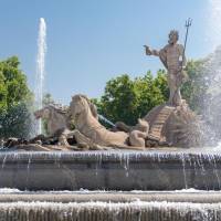 Premium Twin Room with Neptuno Fountain View	
