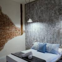Standard Double or Twin Room with Balcony and Shared Exterior Bathroom