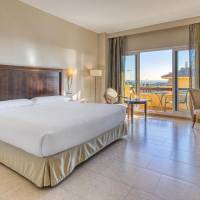 King Room (2 Adults)