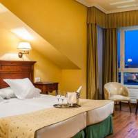 Room #9344337