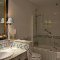 Room #1496445