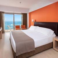 Habitación Superior Vista playa (2 adultos + 1 niño)