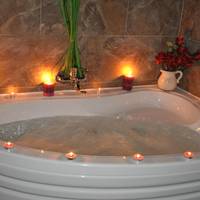 Studio Apartment with Spa Access 