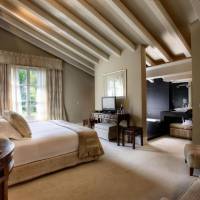 King Room with Mountain View