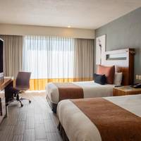 Deluxe Two Beds 