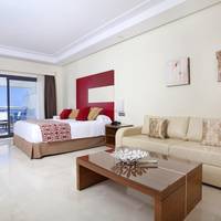 Deluxe Triple Room with Sea View (2 adults + 1 child)