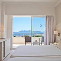 Double Room with Sea view (2 Adults + 1 Child )