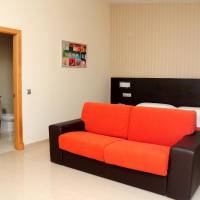 Family Room (2 Adults + 2 Children)