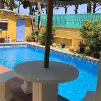 Villa (4 Adults)
