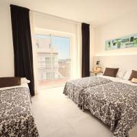 Triple Room with Pool View