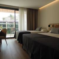 Triple Room with City View (2 Adults + 1 Child)