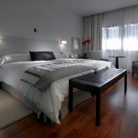 Room #2184645