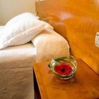 Room #9041044