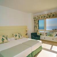 Twin Room with View