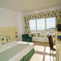 Twin Room with View