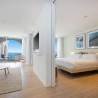 Room #17605229