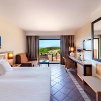 Superior Twin Room with Natural Park Views