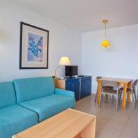 One-Bedroom Apartment with Sea View