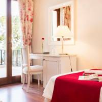 Single Room with Seafront View and Balcony