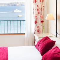 Superior Double or Twin Room with Seafront View and Balcony