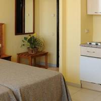 Studio (2 Adults)