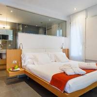 Room #9712431