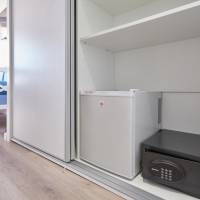 Twin Room (2 Adults + 1 Child )
