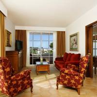 Junior Suite with Balcony (2 Adults + 2 Children) 