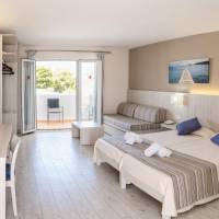 Studio (2 Adults)