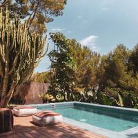Pacha Villa Pool with Car Included