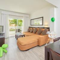 One-Bedroom Apartment with Baby facilities (2 Adults + 2 Children)
