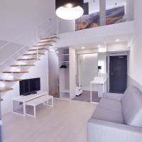 Family Suite (2 Adults + 2 Children)
