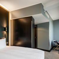 Club Queen Room - Non-Smoking