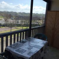 Apartment with Garden View