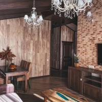 Deluxe Suite with Spa Bath