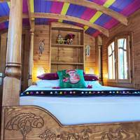 Wooden Caravan with Terrace and Air Conditioning
