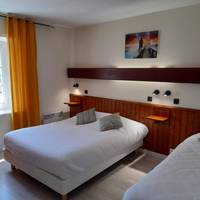 Triple Room with Garden View