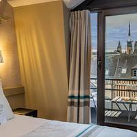 Superior Double Room with Two Single Beds - Non-Smoking