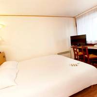 Double Room with One Double Bed and One Single Bed
