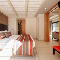 Bachelor Suite with Sea View (2 Adults)