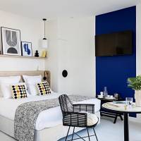 Junior Queen Suite