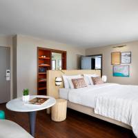 Junior Suite with Garden View
