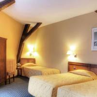 Superior Triple Room with 1 Queen and 1 Single Bed - Non-Smoking